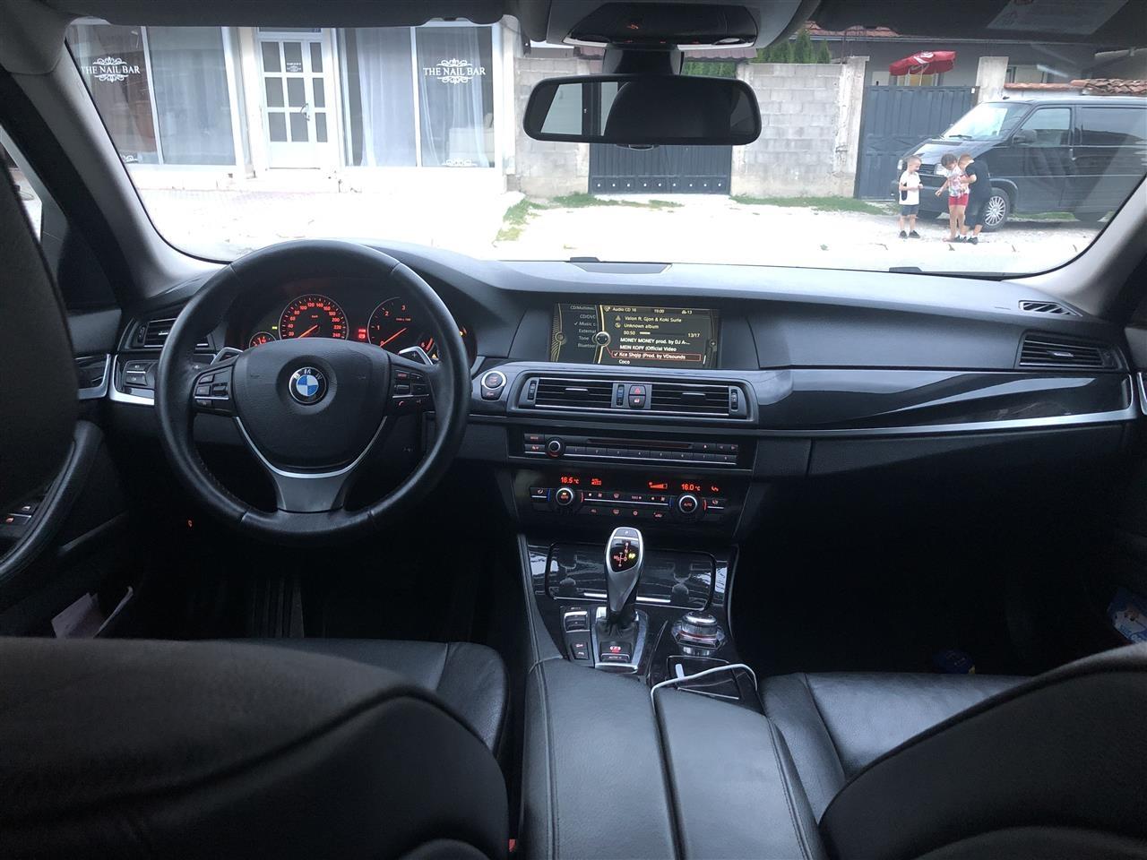 BMW-530XD-