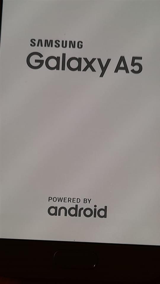 Shes-Aipad-dhe-celular