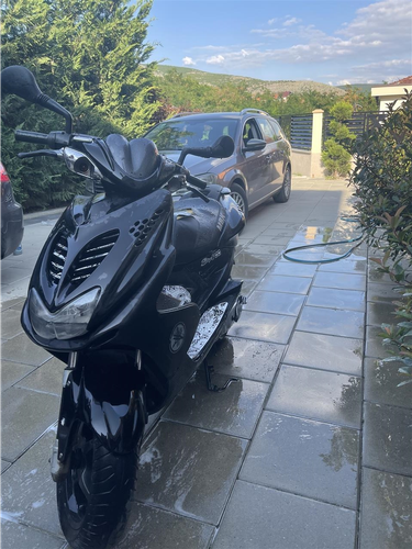 Yamaha aerox 
