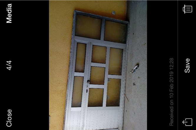 Shitet dera dhe dritaret