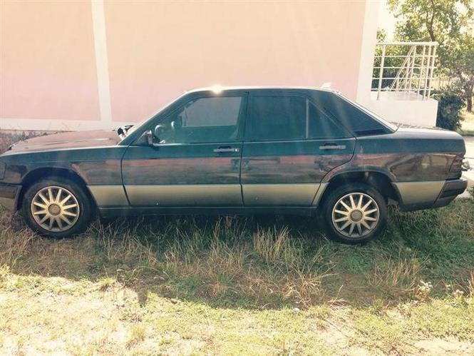 Mercedes 190 -87