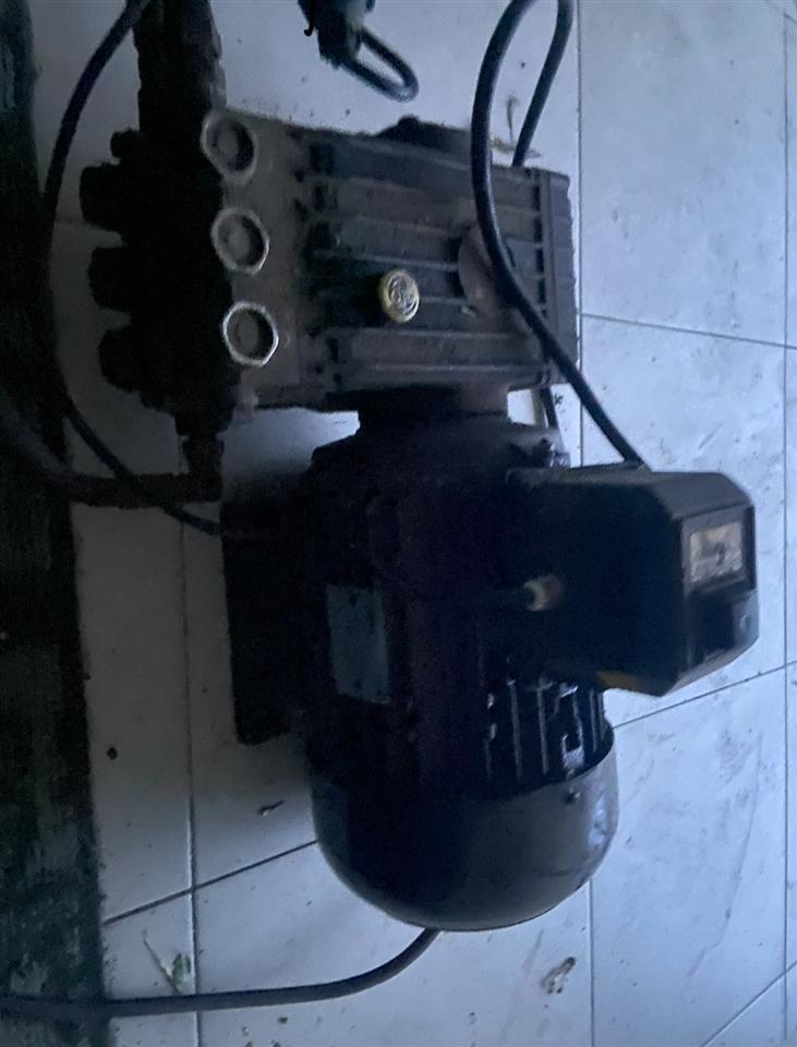 Auto-larje