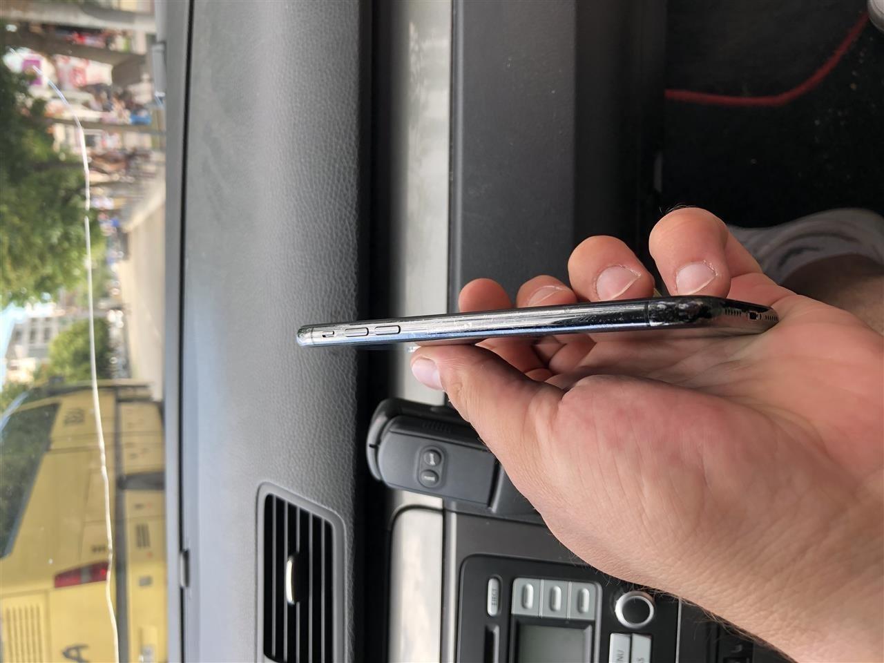 IPHONE-X-