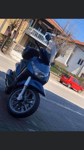 Beverly 125 