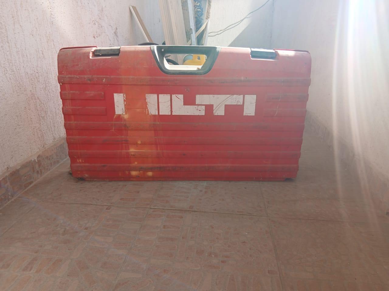 Shiten-Hillt-dhe-Tepih