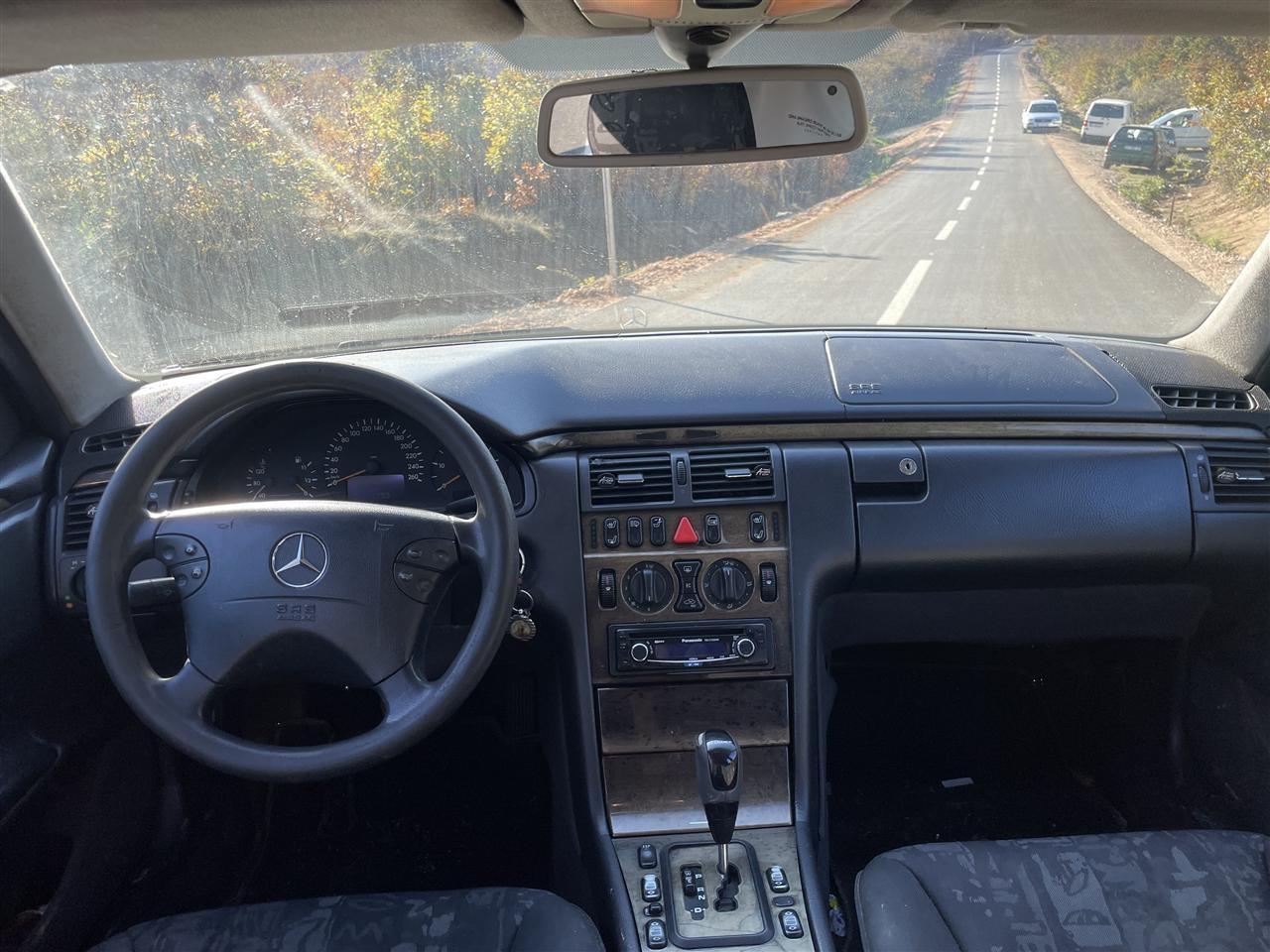 E270