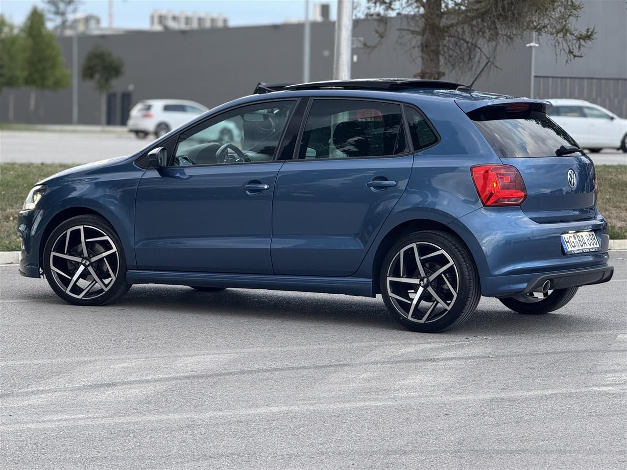 POLO-1-4-TDI-R-LINE-AUTOMATIK-VP-2015-PANARAM