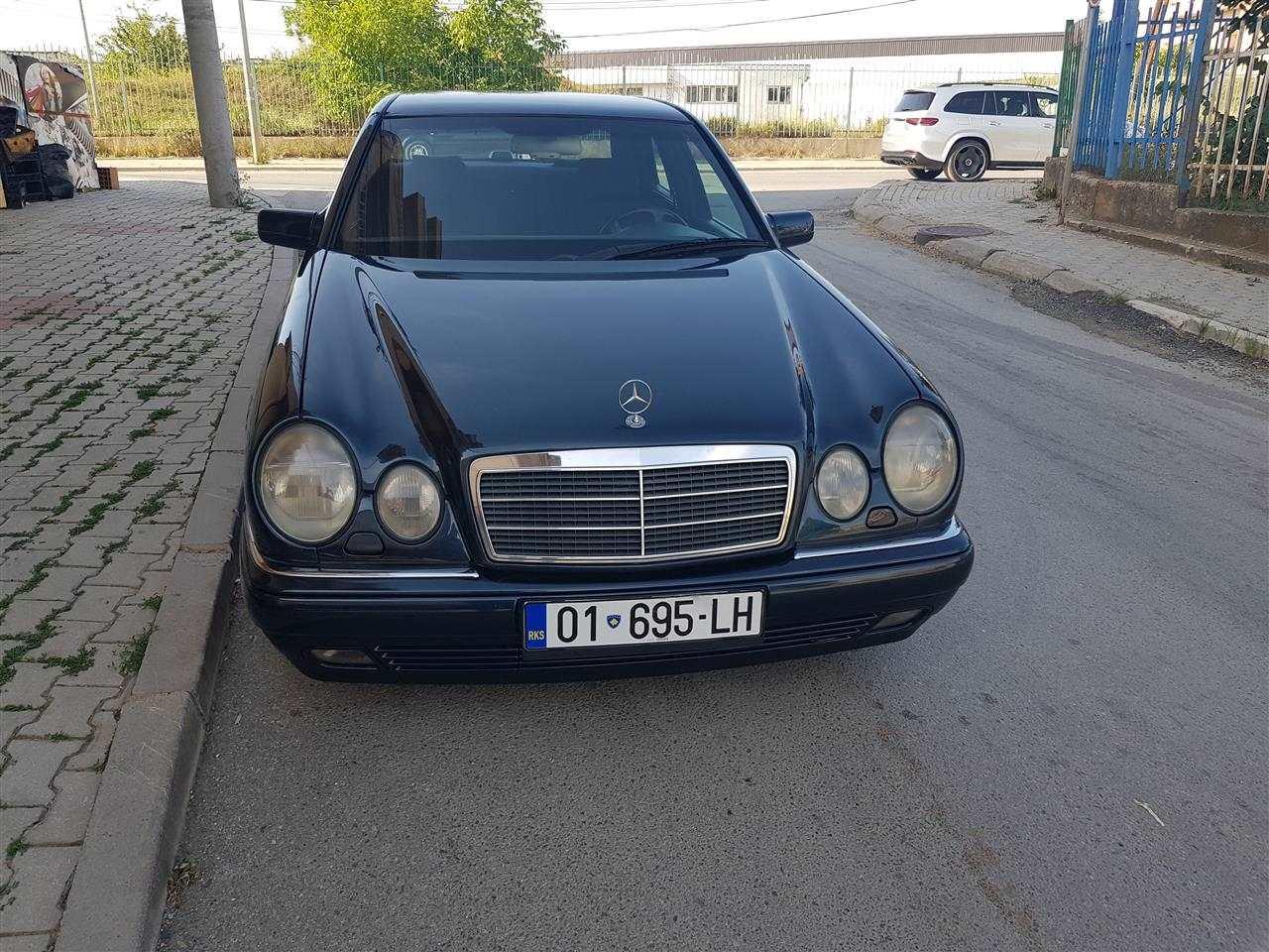 Mecedes-E-300