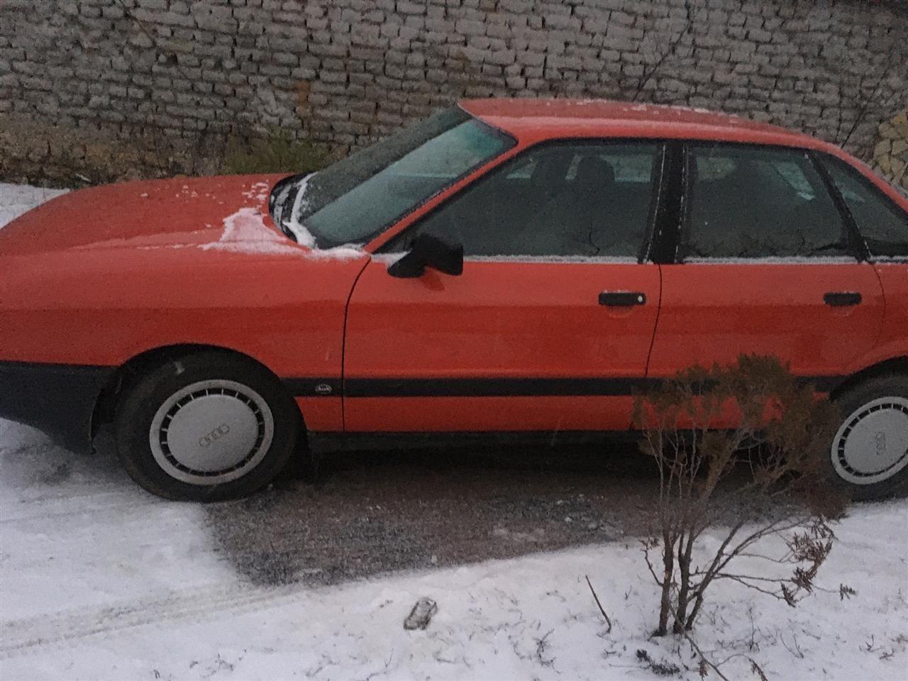 Shitet-Audi-80