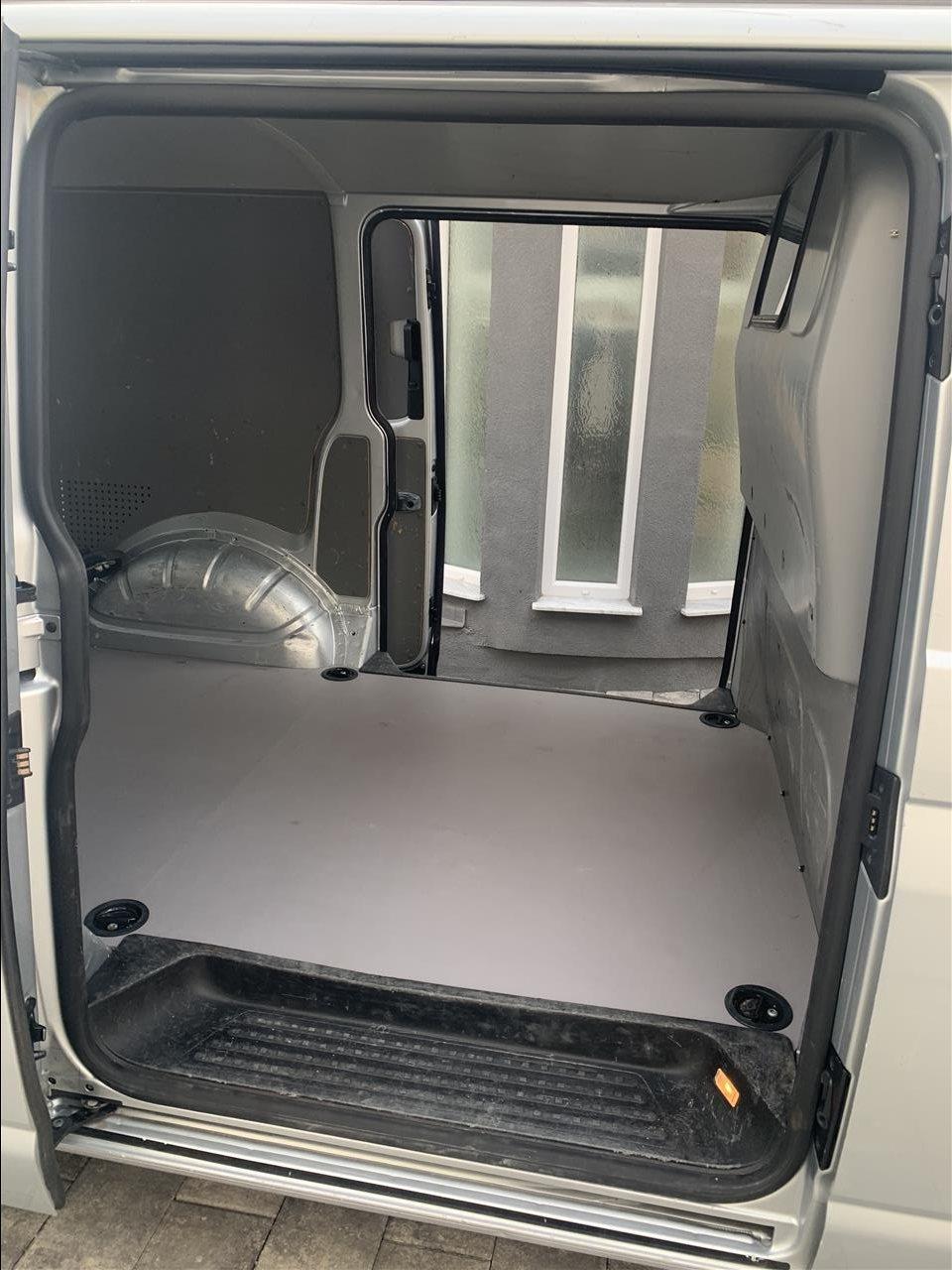 Shitet-kombi-T5-