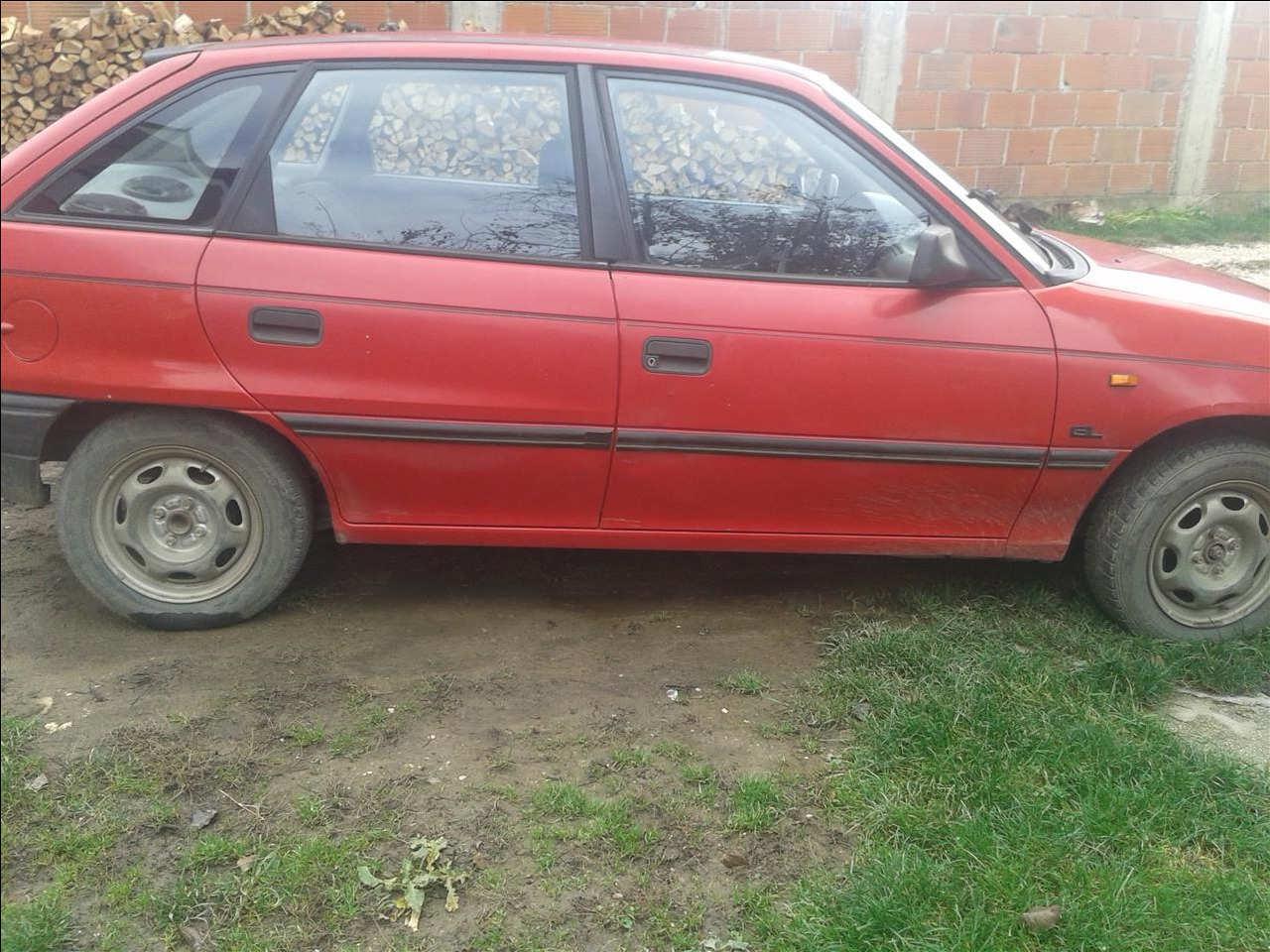 OPEL-ASTRA-