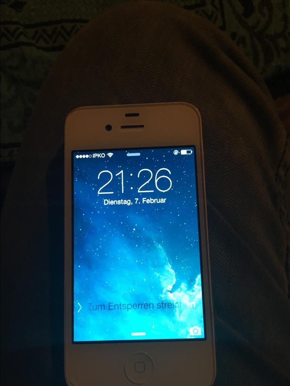 iPhone-4