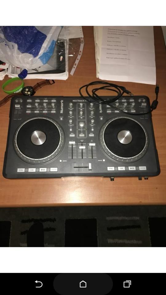 Numark-pro-1