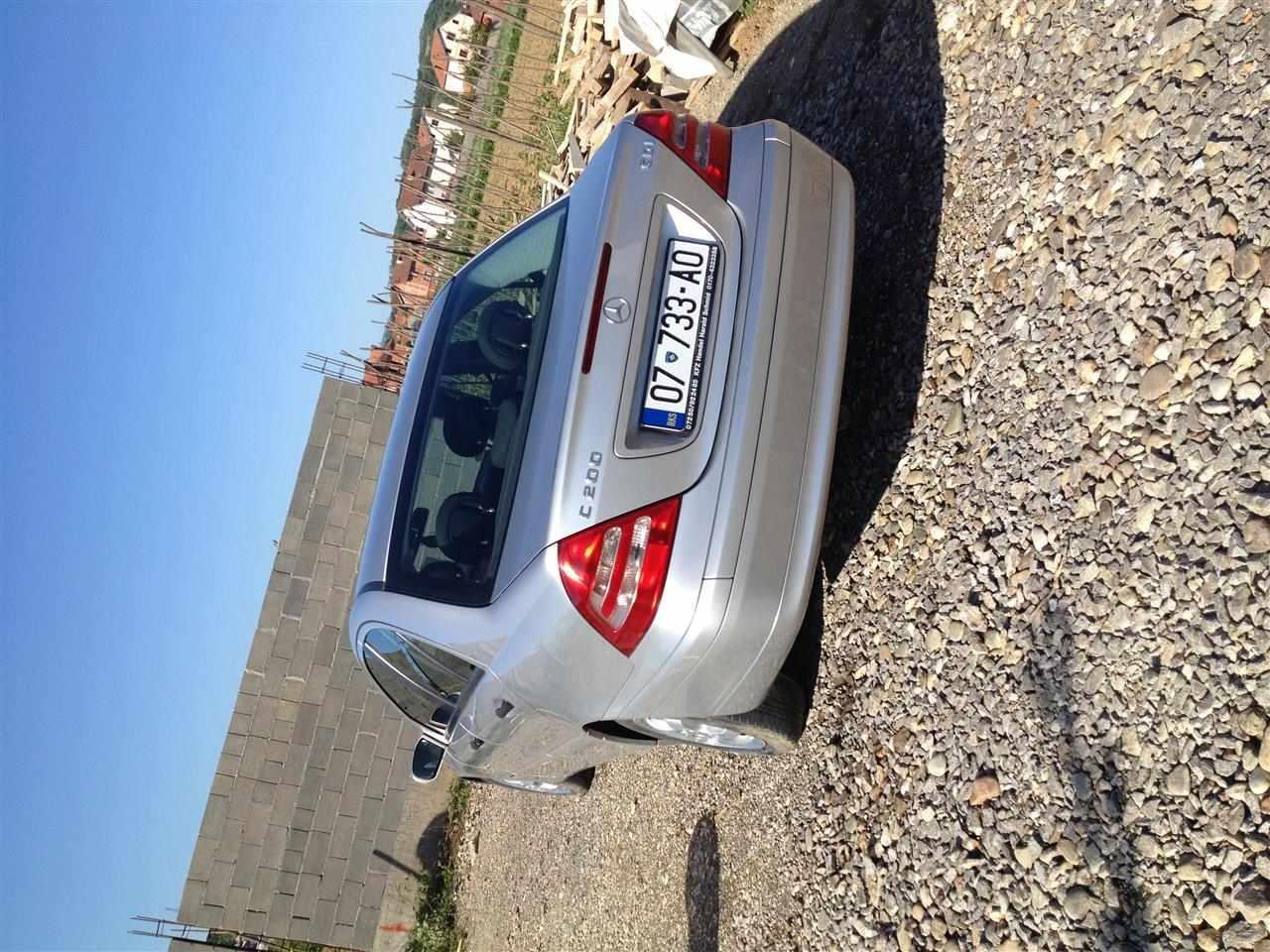 Mercedes-C200