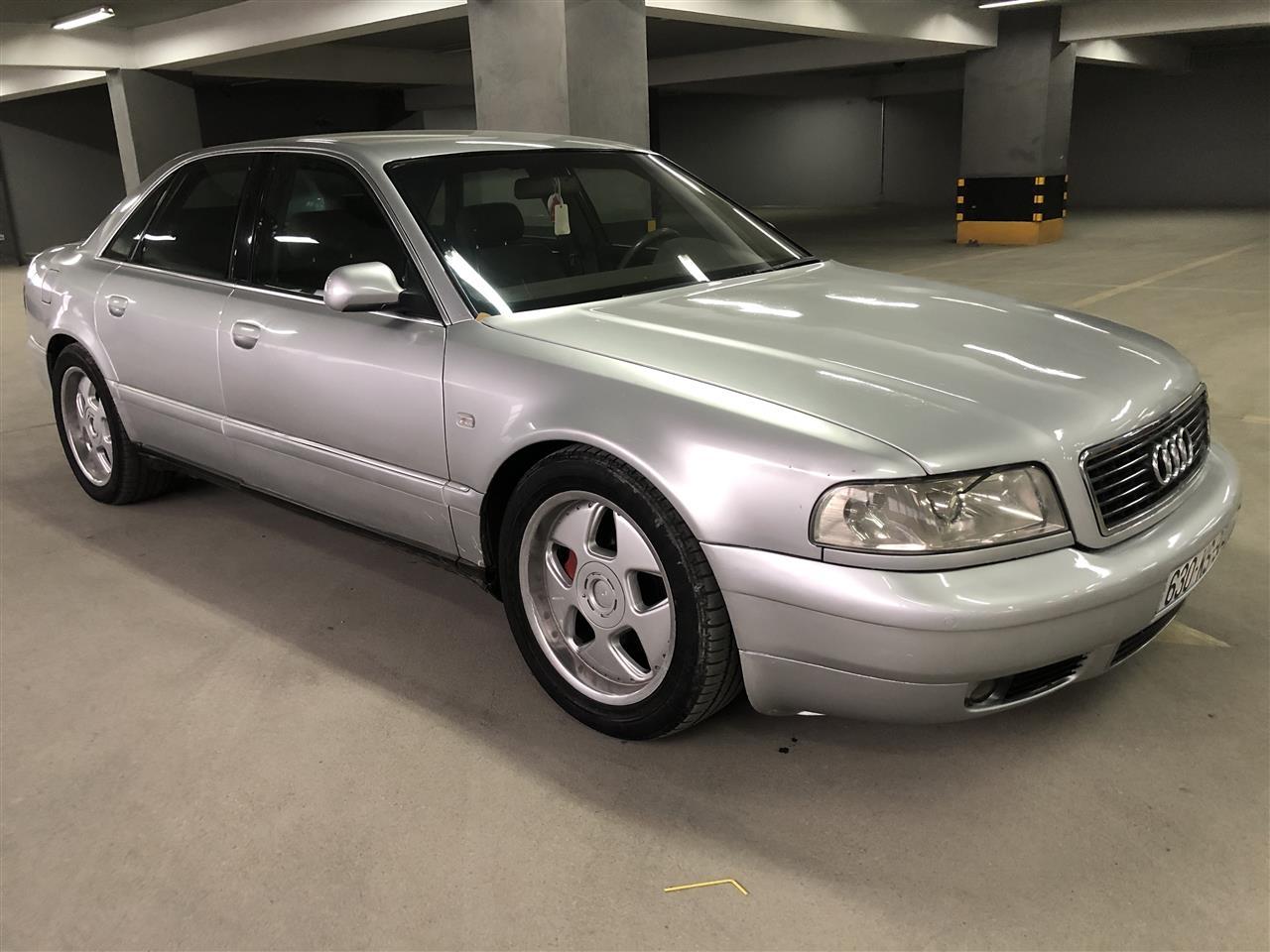 AUDI-A8-Automatic