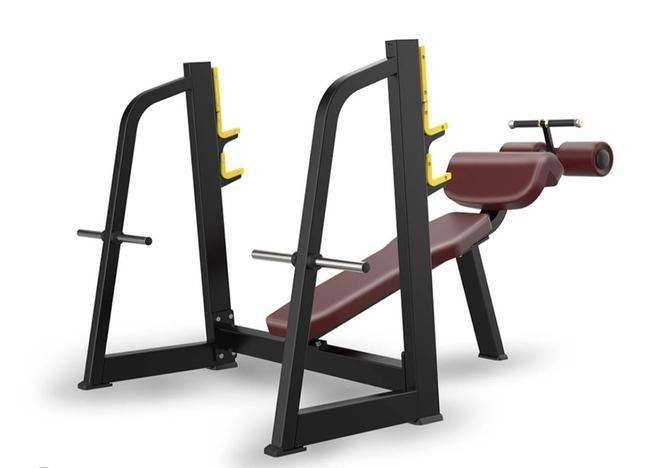 Decline bench press