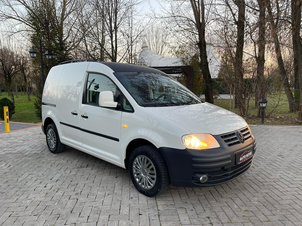 Caddy------049-844-140