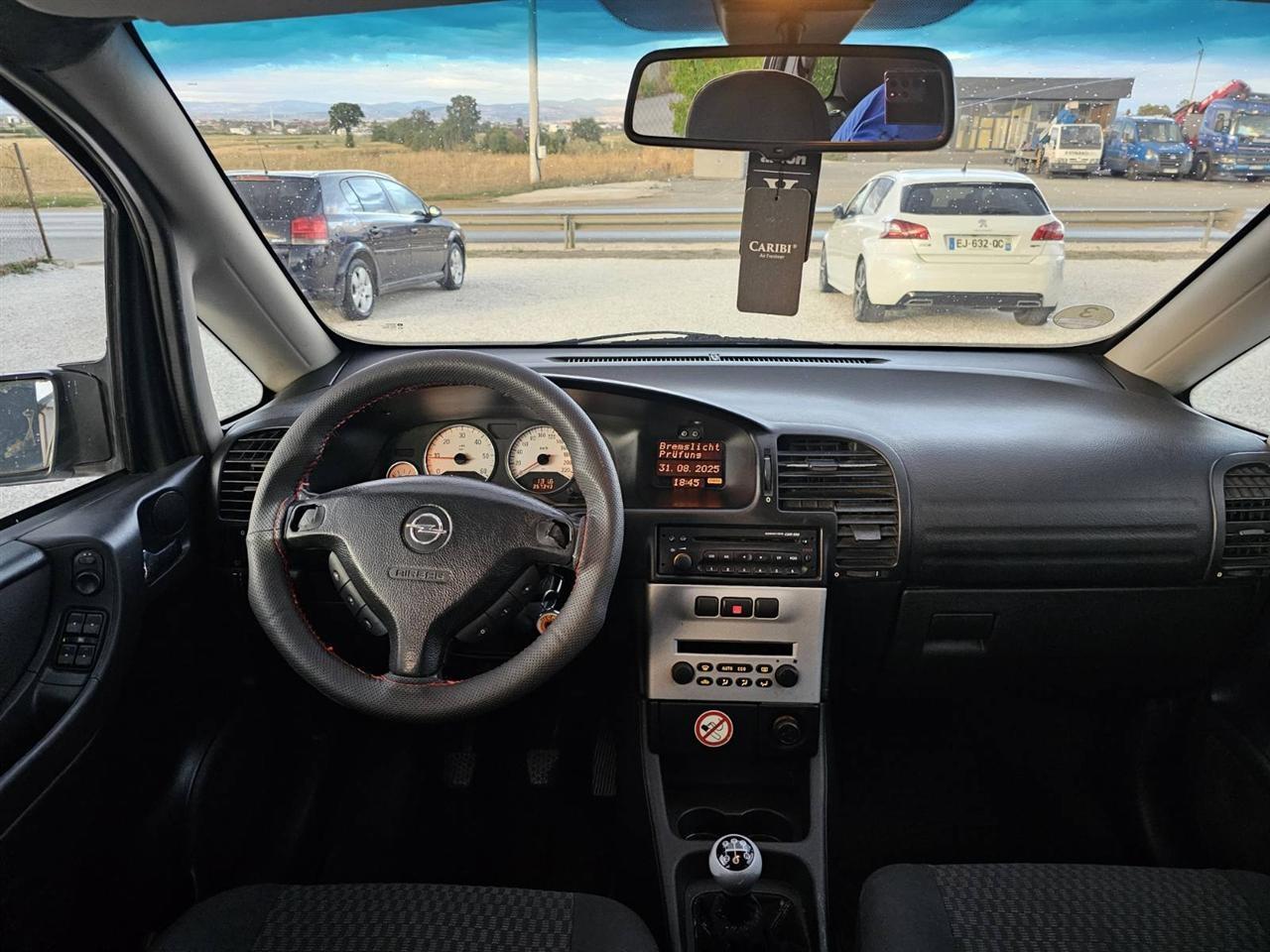 Opel-Zafira-2-2-Opc