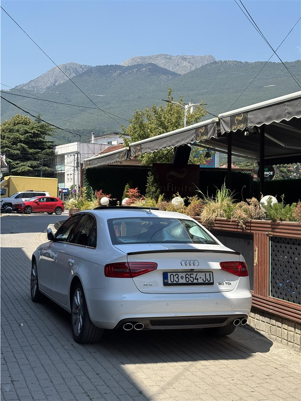 Shitet-AUDI-A4