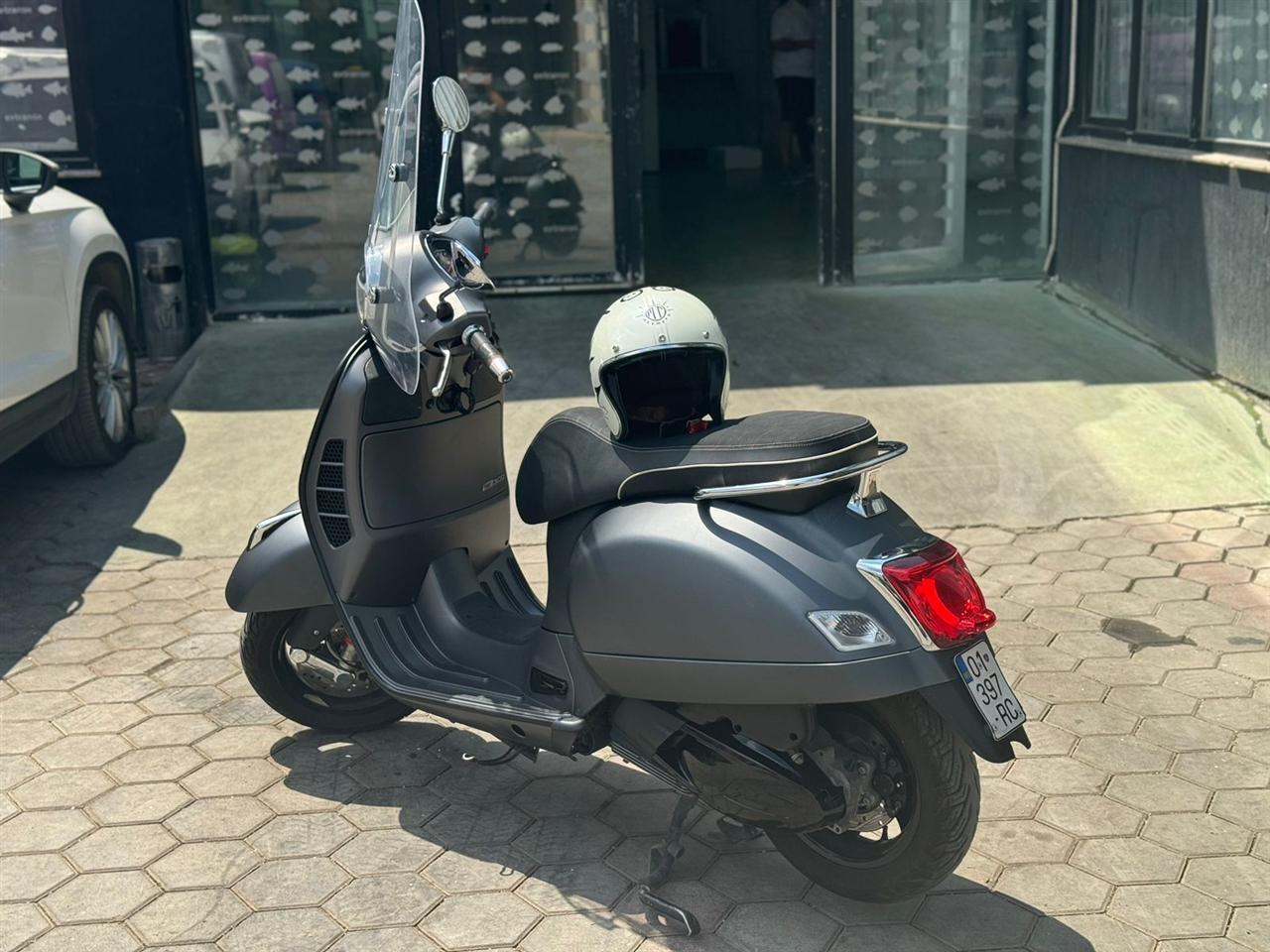 Vespa-300