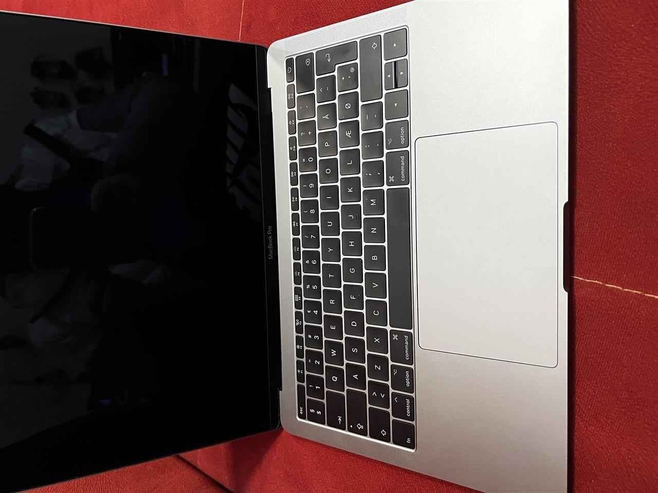 MacBook-Pro-2017