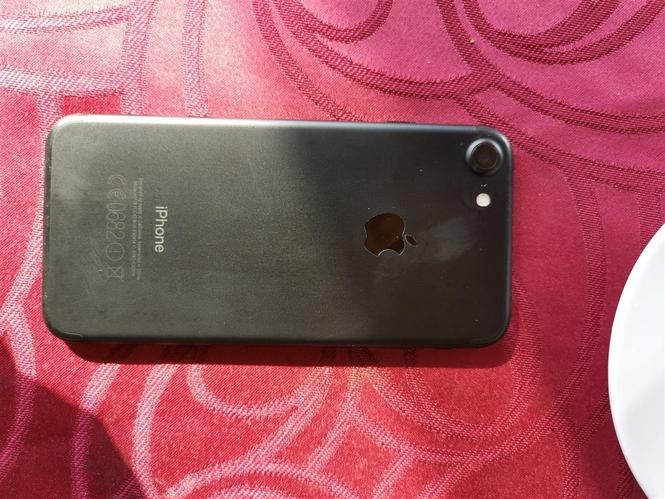 iPhone 7 