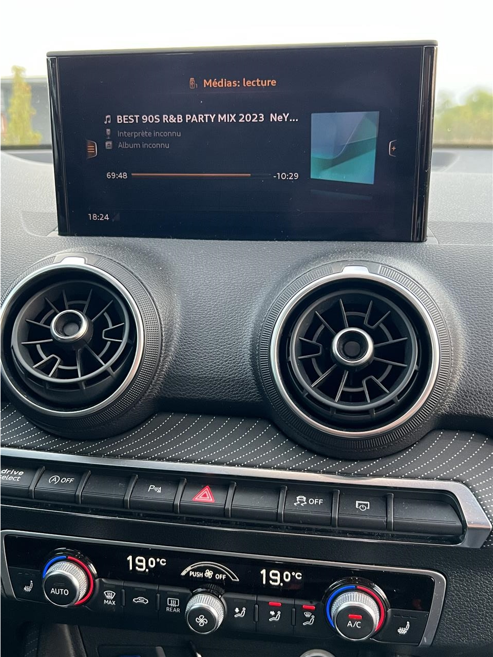 Audi-Q2