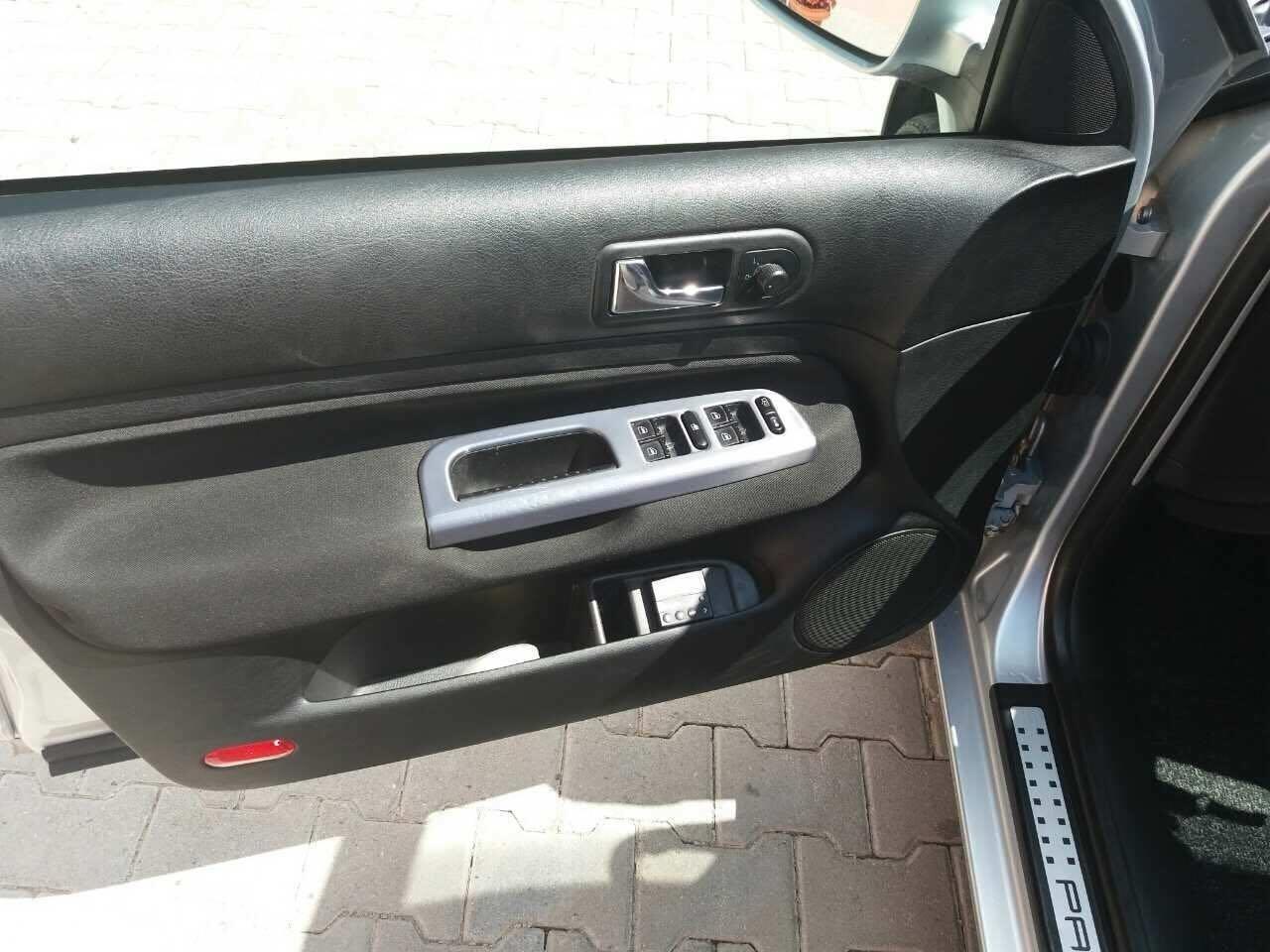 VW-Golf-4-PACIFIC