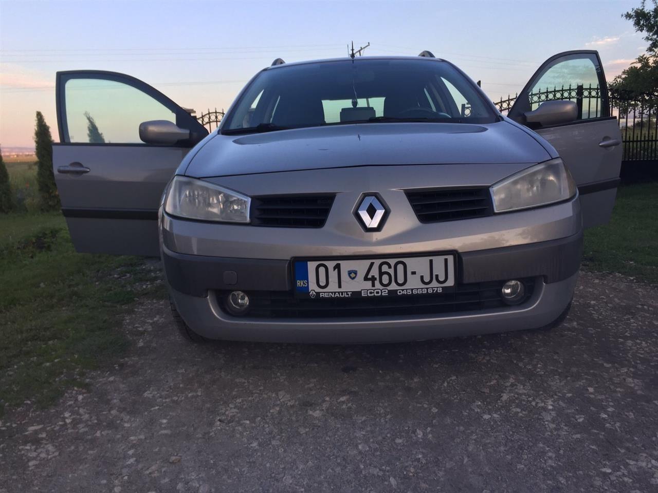 Renault-Megan-2