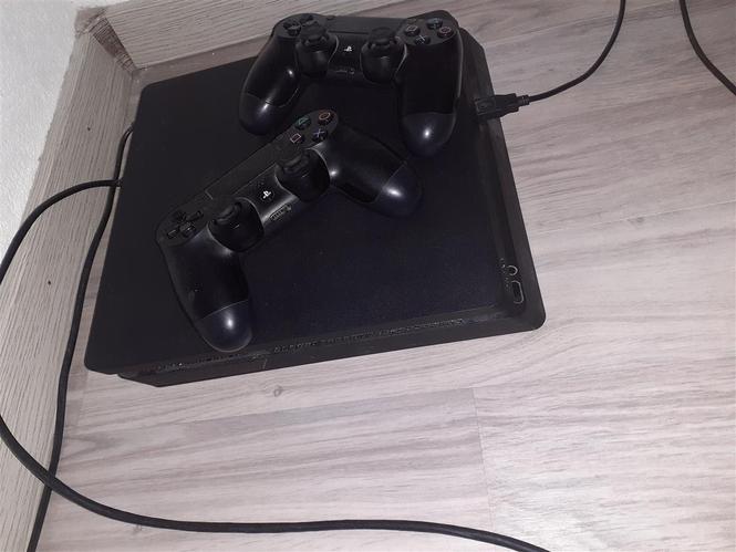 PS4 