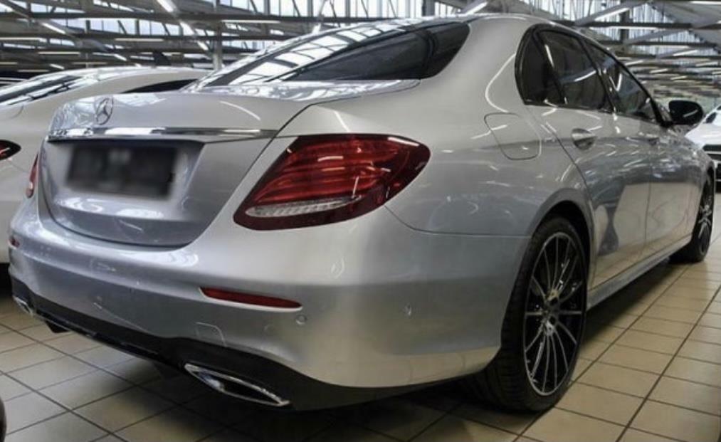 Mercedes-Benz-E300