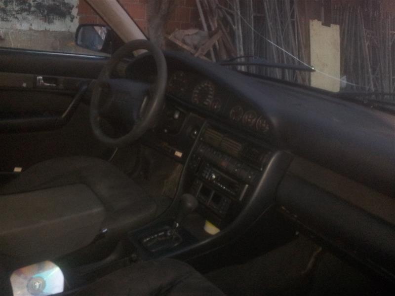 Audi-A6--99