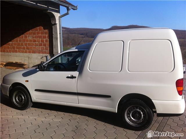 VW-Caddy--01