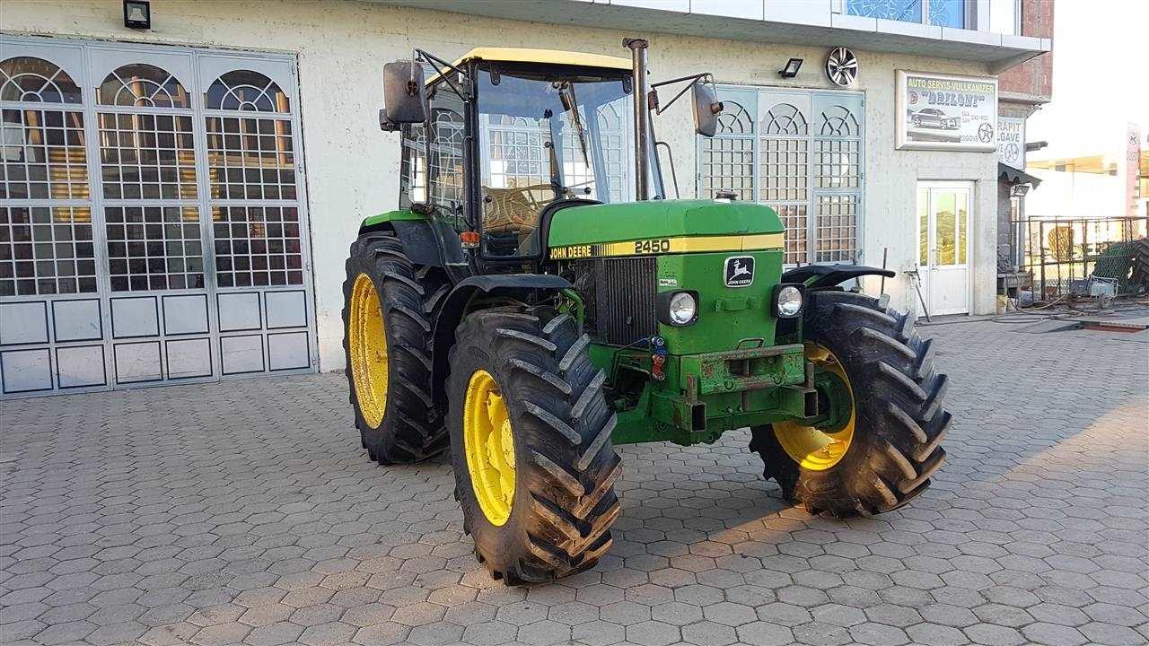 JOHN-DEERE