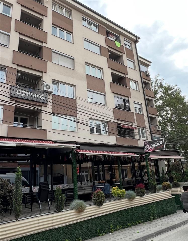 Banese-me-qira-ne-qender-te-Pejes--qendrim-ditor-