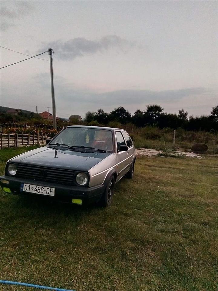 800