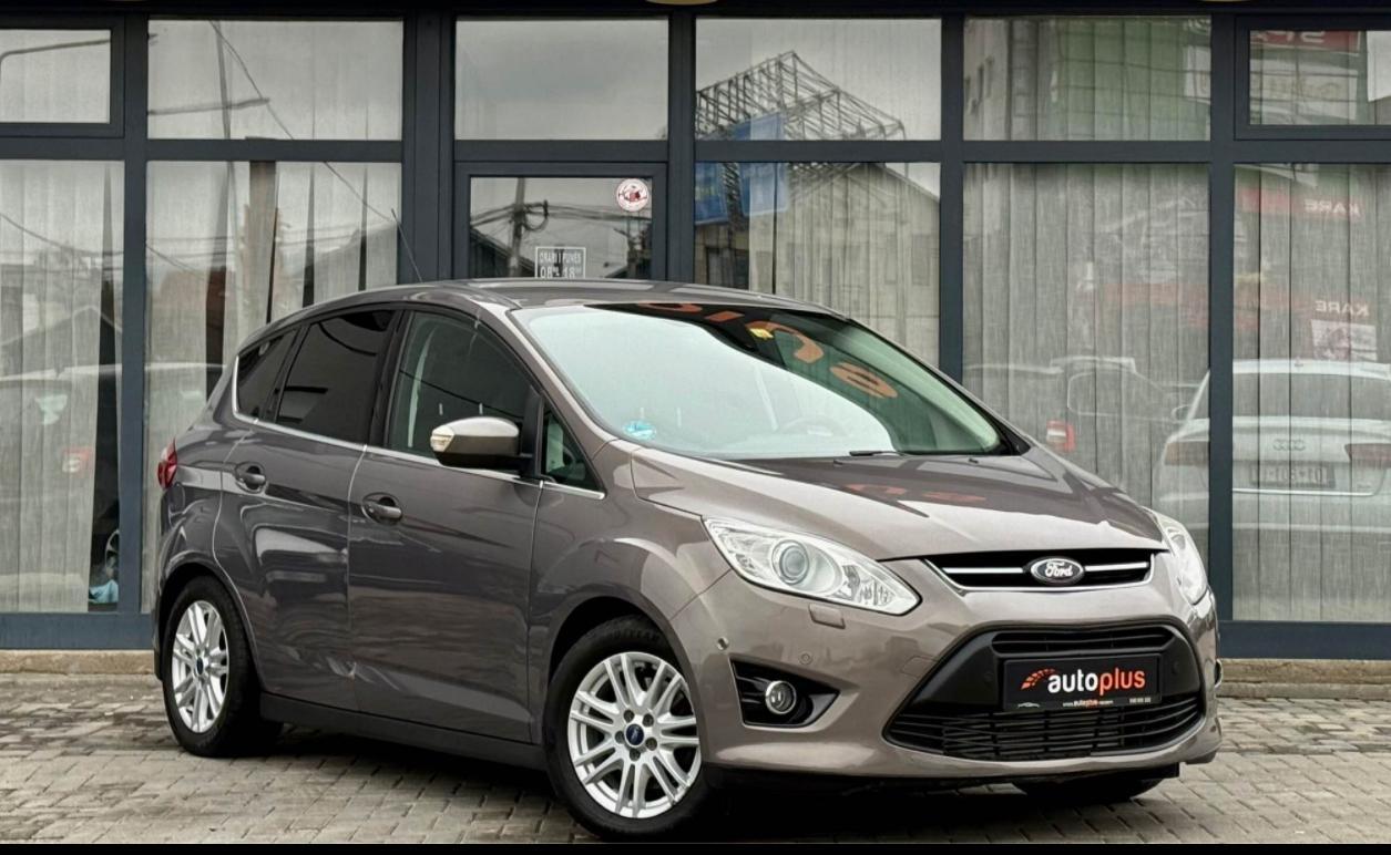 Ford-Cmax-Titanium-2015