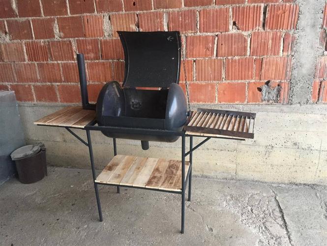 shitet grilli