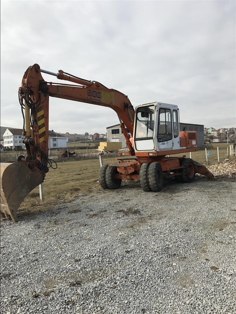 Eskavator