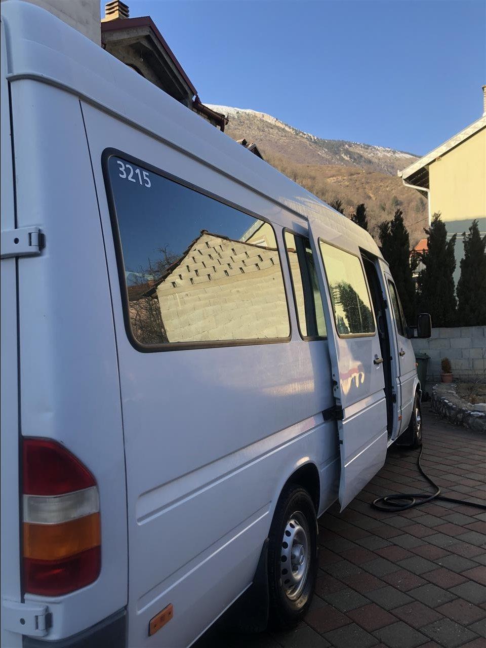 mini-bus