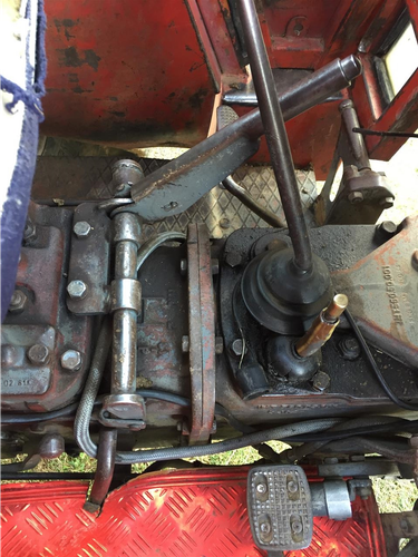 Traktor 542 