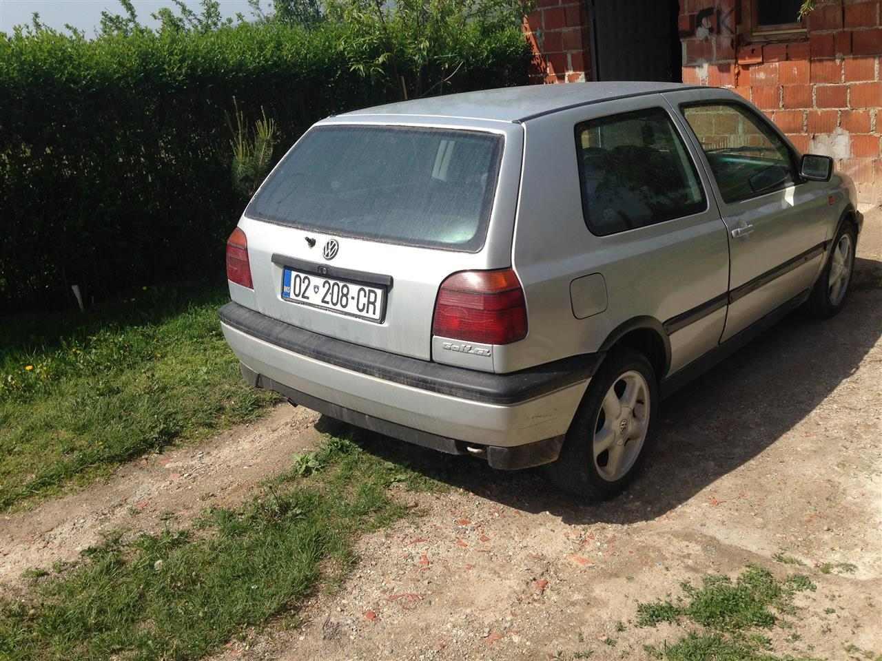 Shes-golf-3
