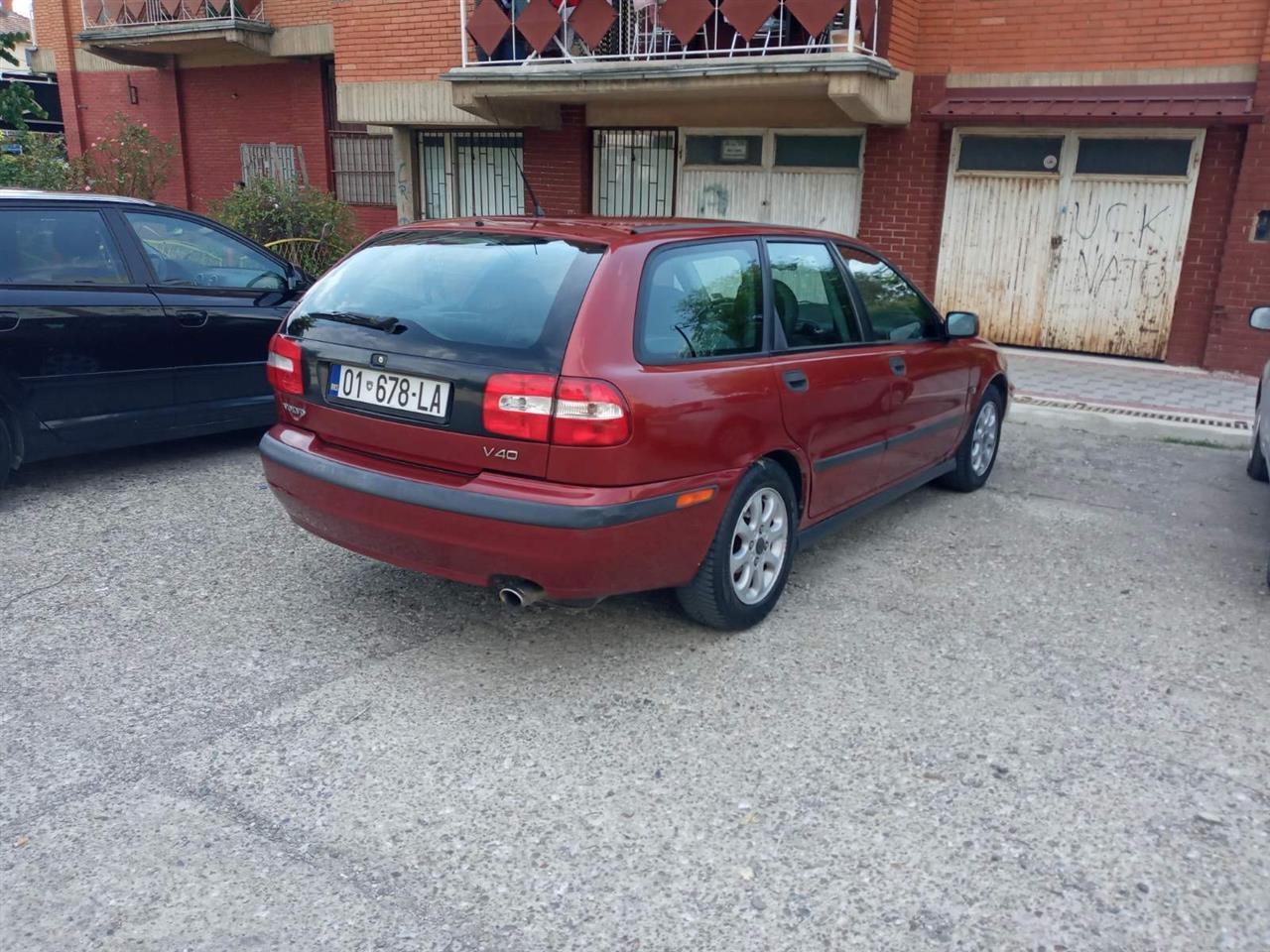 Volvo-V40
