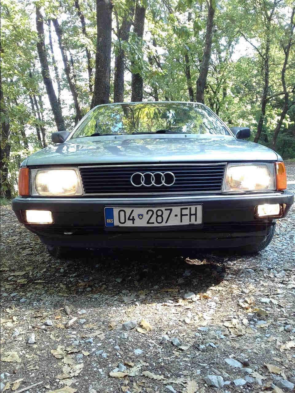 Audi-100