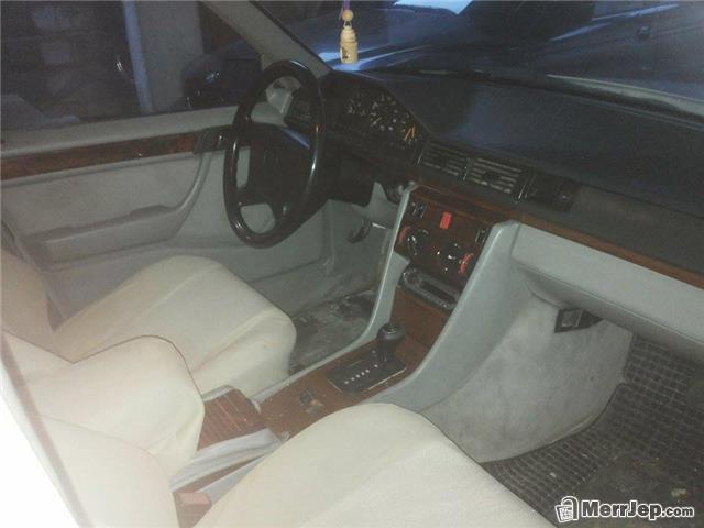 Mercedes E 250  -91