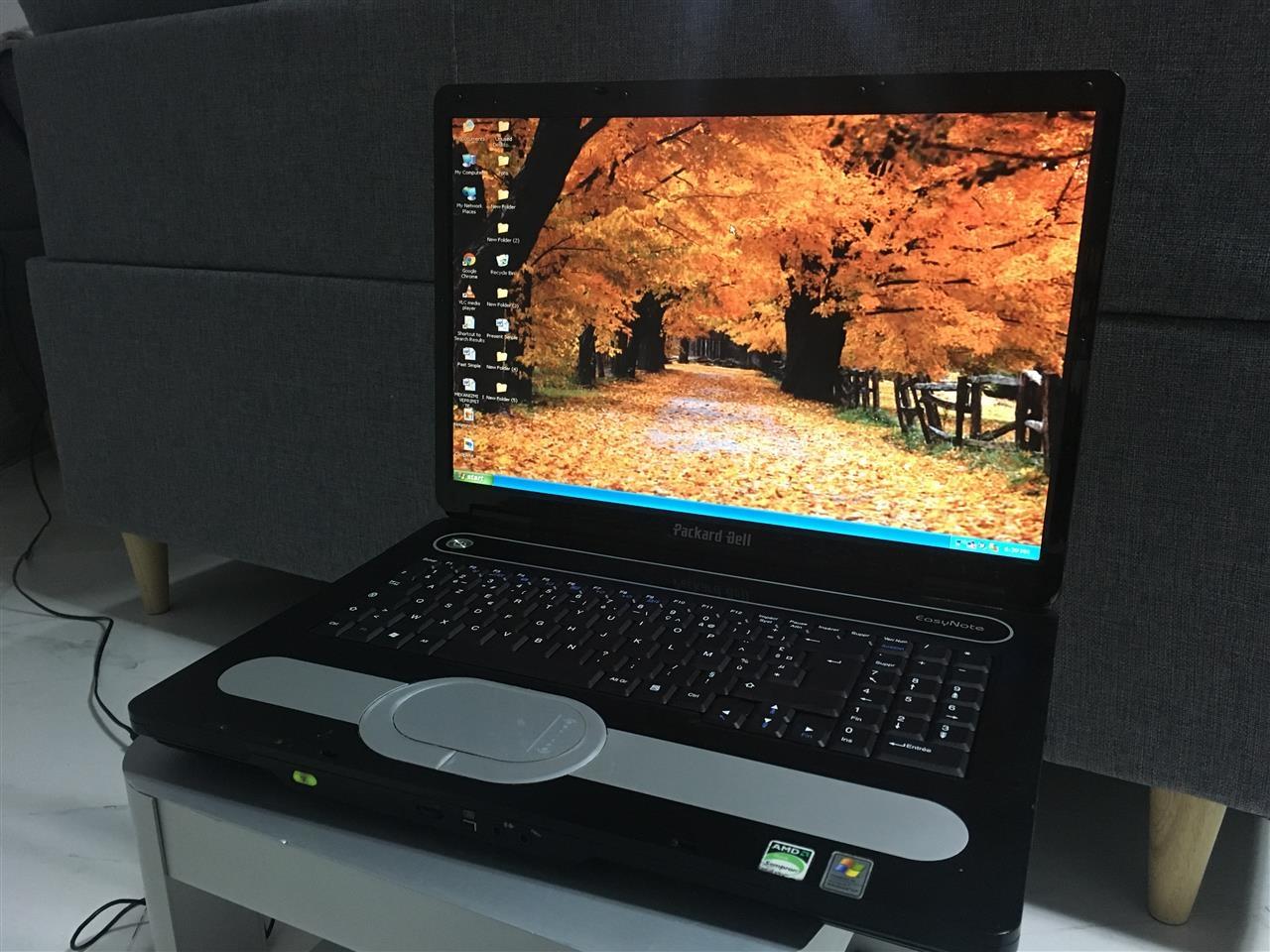 Laptop-Packard-Bell