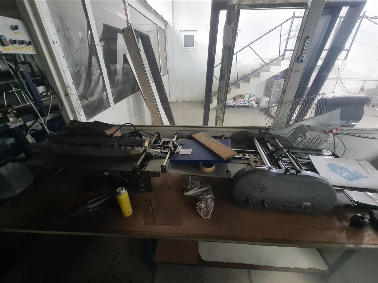 Makina-per-prodhimin-e-thaseve-te-letres