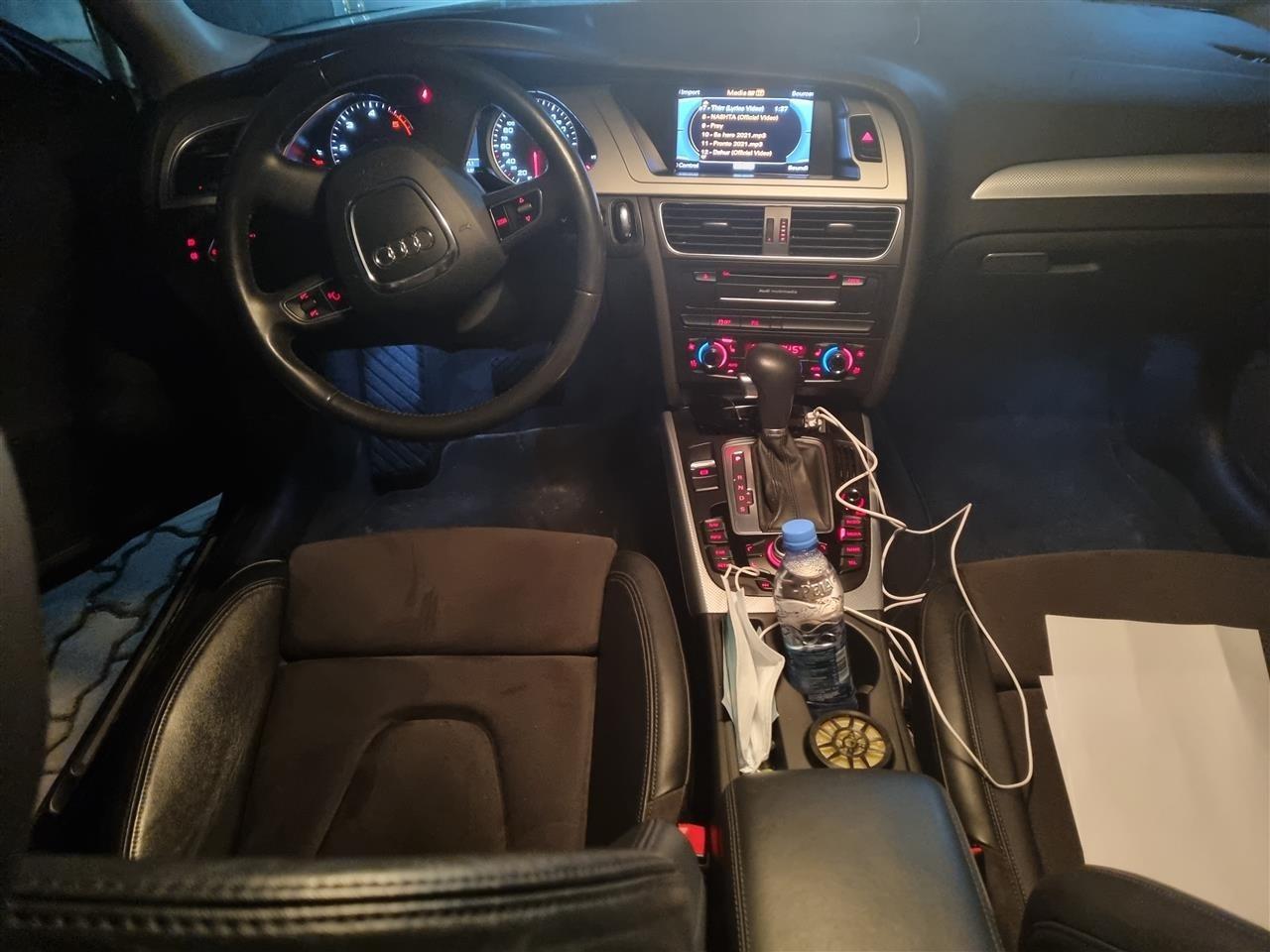 Audi-A4