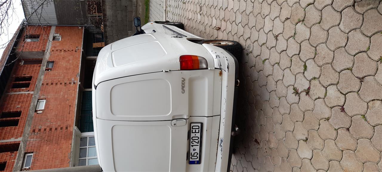 Caddy-1-9---2003-