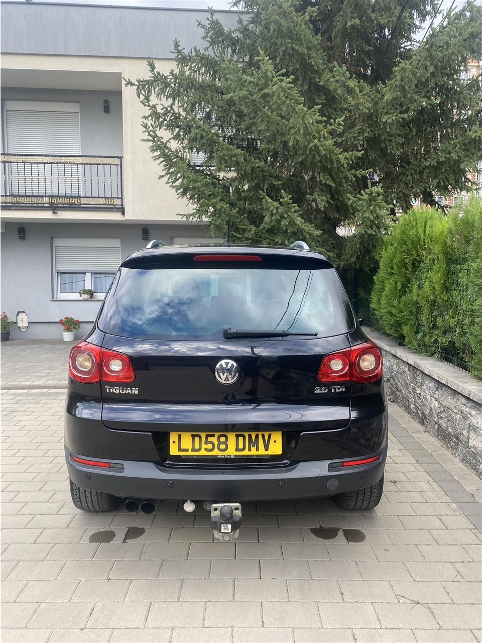 Shitet-vetura-Tiguan